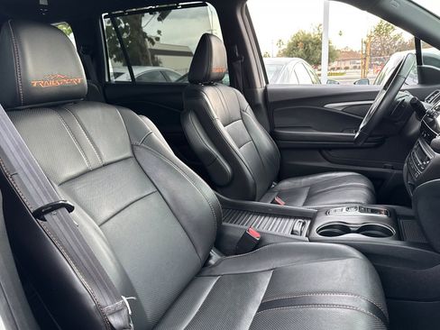 Used 2022 Honda Passport TrailSport image 32