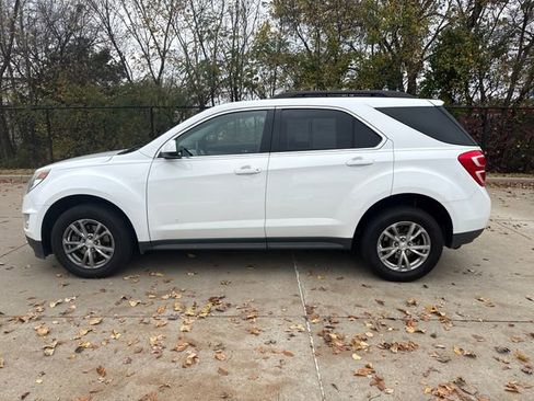 Used 2016 Chevrolet Equinox LT w/ Convenience Package image 2