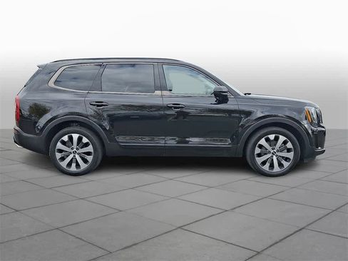 Used 2022 Kia Telluride EX w/ EX Premium Package image 22