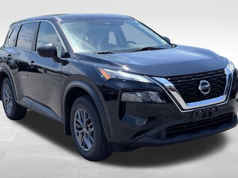 Used 2021 Nissan Rogue S AWD/4WD image 2