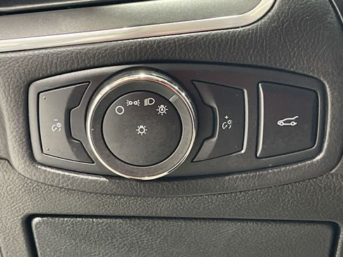 Used 2016 Ford Edge Titanium w/ Technology Package image 29