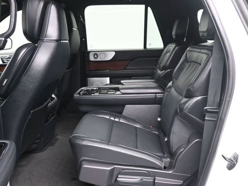 Used 2024 Lincoln Navigator L Reserve AWD/4WD image 11