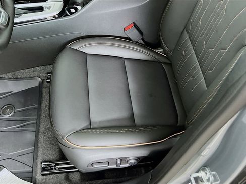 New 2025 Buick Envista Avenir image 15