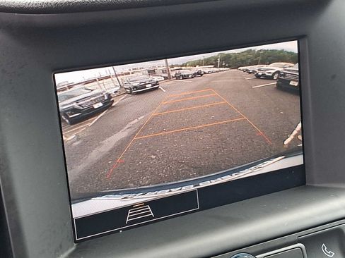 Used 2024 GMC Terrain SLE w/ Driver Convenience Package FWD image 18