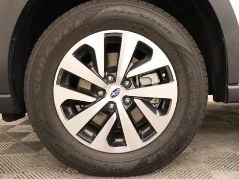 Used 2023 Subaru Outback Premium AWD/4WD image 6