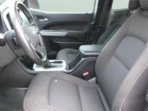 Used 2022 Chevrolet Colorado LT w/ Fleet Safety Package RWD image 13