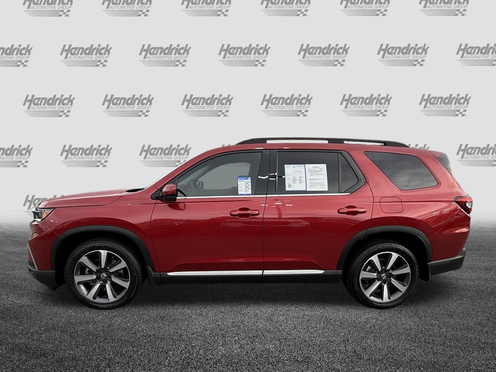 Certified 2024 Honda Pilot Touring image 7