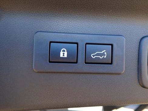 New 2025 Subaru Forester Touring image 9