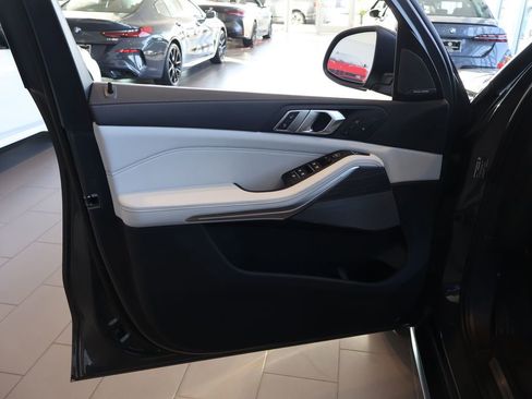 New 2026 BMW X5 xDrive40i w/ Climate Comfort Package image 28