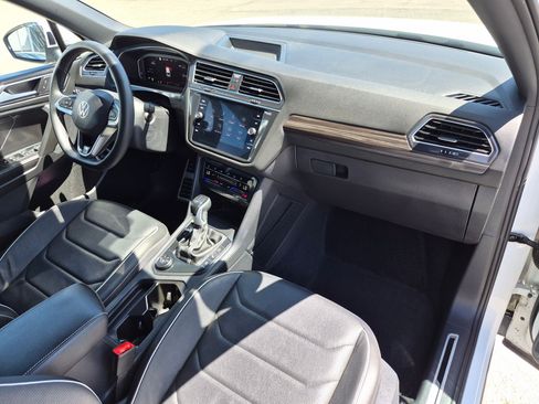 Used 2023 Volkswagen Tiguan SEL R-Line AWD/4WD image 36