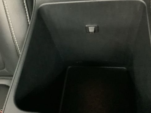 Used 2023 Jeep Grand Cherokee L Limited image 24