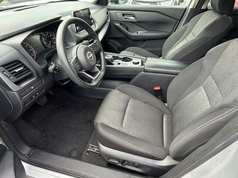 Used 2024 Nissan Rogue SV AWD/4WD image 16