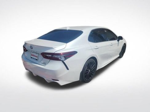 Used 2021 Toyota Camry XSE w/ Cold Weather Package FWD image 6