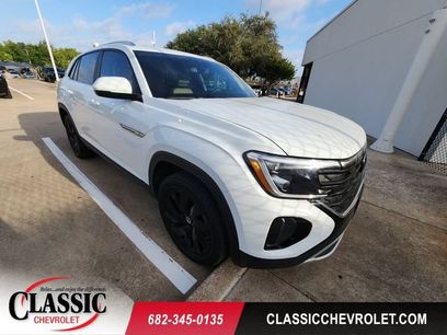 Used 2024 Volkswagen Atlas Cross Sport SE w/ Panoramic Sunroof Package