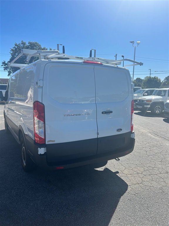 Used 2020 Ford Transit 250 Low Roof RWD image 4