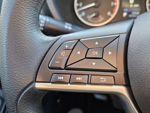 Used 2022 Nissan Sentra S image 12