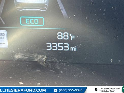 Used 2025 Kia Sportage LX image 12