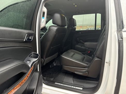 Used 2017 Chevrolet Suburban Premier image 22
