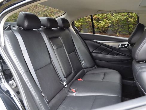 Used 2017 INFINITI Q50 2.0t w/ Moonroof Package image 10