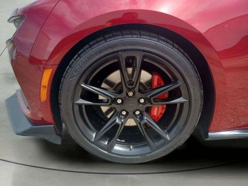 Used 2021 Chevrolet Camaro SS Coupe w/ 2SS RWD image 25