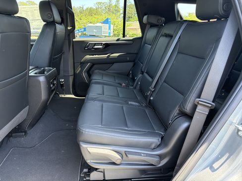 New 2026 Chevrolet Tahoe LS w/ LS Custom Edition AWD/4WD image 22