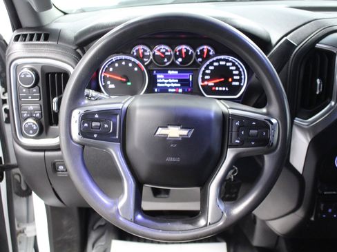 Used 2021 Chevrolet Silverado 3500 LT image 17