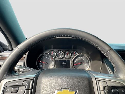 Used 2022 Chevrolet Tahoe LS image 7