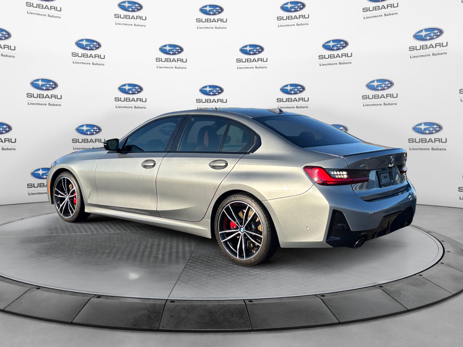 Used 2023 BMW 330i xDrive Sedan w/ M Sport Package AWD/4WD image 4