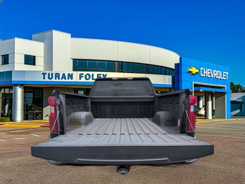 Used 2024 Chevrolet Silverado 1500 Custom w/ Rally Edition AWD/4WD image 5