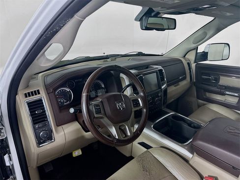 Used 2017 RAM 2500 Laramie image 31