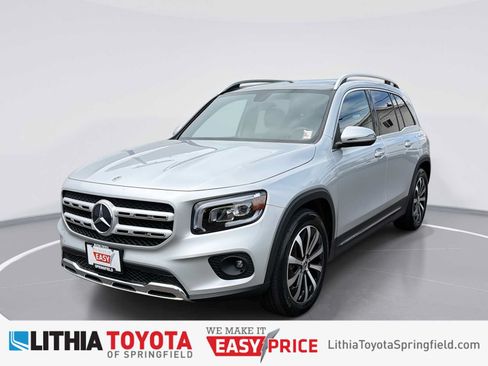 Used 2022 Mercedes-Benz GLB 250 4MATIC image 1