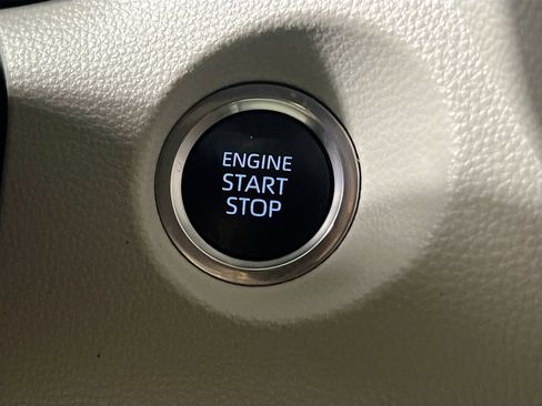 Used 2023 Toyota Corolla Cross LE image 24