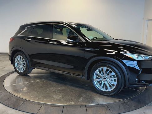 New 2025 INFINITI QX50 Luxe image 2