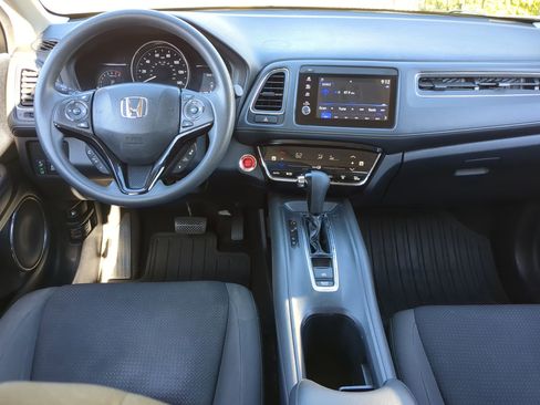 Used 2019 Honda HR-V EX image 15