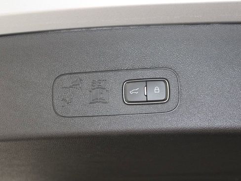 Used 2022 Lincoln Aviator Reserve w/ Equipment Group 201A image 17