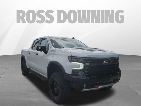 Used 2023 Chevrolet Silverado 1500 ZR2 AWD/4WD image 7