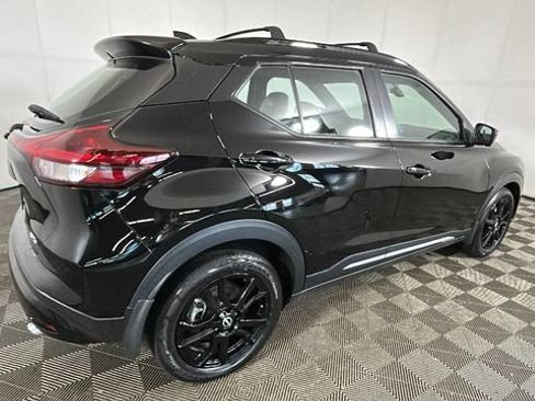 Used 2024 Nissan Kicks SR w/ SR Premium Package FWD image 2