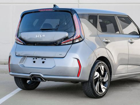 Used 2023 Kia Soul GT-Line image 13