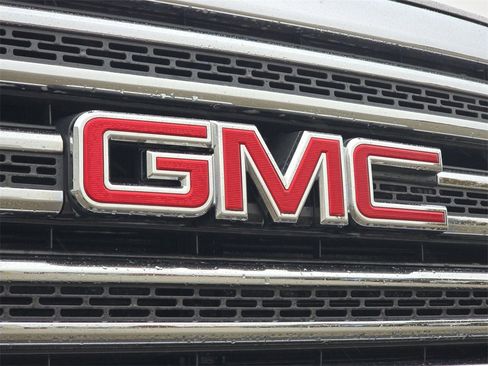 Used 2018 GMC Canyon SLT w/ Driver Alert Package image 32