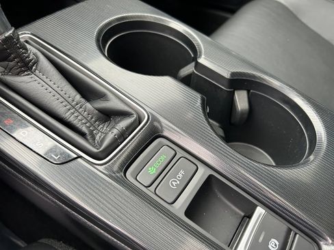 Used 2024 Honda Civic EX-L image 31