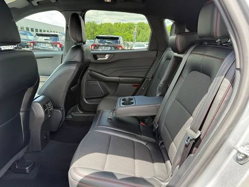 Used 2024 Ford Escape ST-Line w/ Tech Pack #1 AWD/4WD image 9
