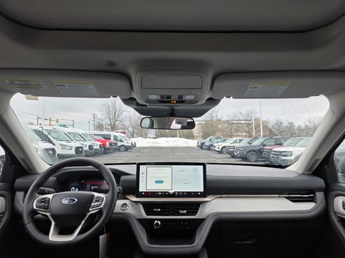 New 2026 Ford Explorer Active w/ Active Comfort Package image 12