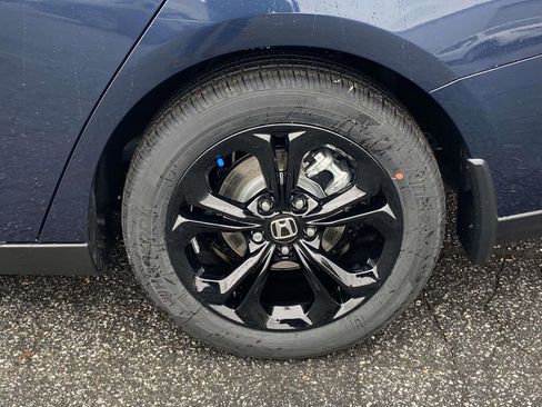 New 2025 Honda Accord SE image 8