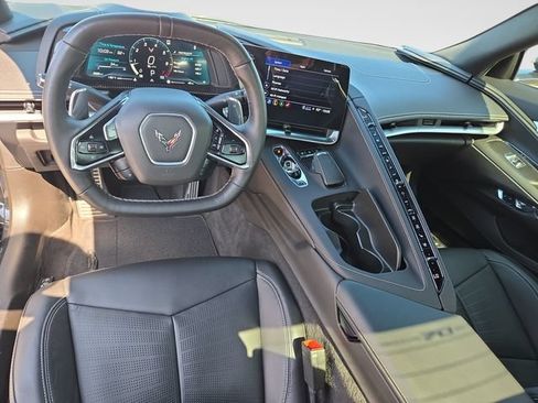 Used 2023 Chevrolet Corvette Stingray Preferred Conv w/ Z51 Performance Package RWD image 10