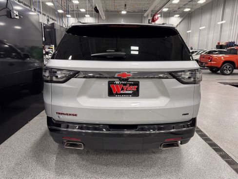 Used 2021 Chevrolet Traverse Premier w/ Redline Edition image 36