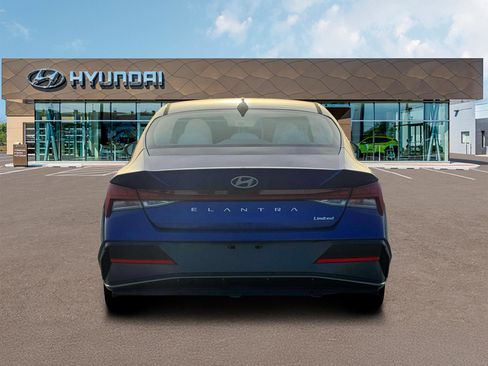 New 2026 Hyundai Elantra Limited image 6