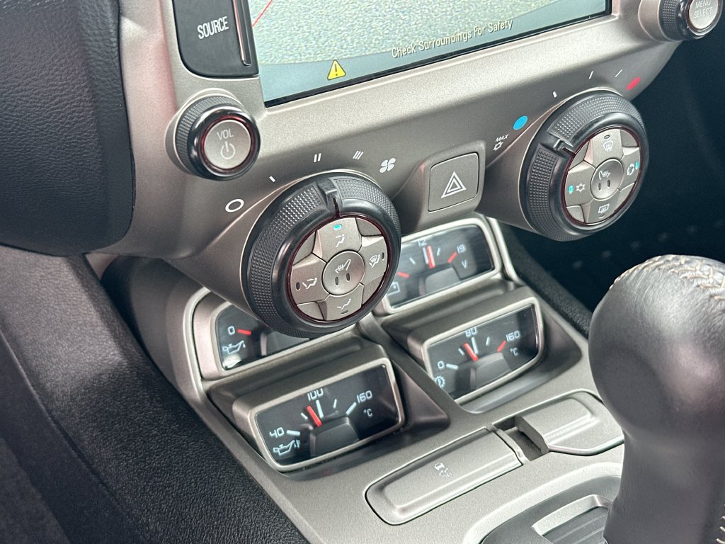 Used 2015 Chevrolet Camaro LT RWD image 13