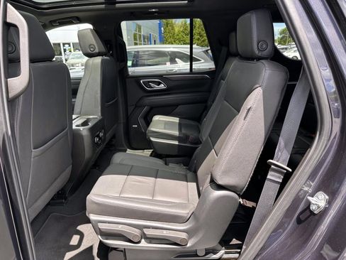 Used 2023 Chevrolet Tahoe LT w/ Luxury Package AWD/4WD image 13