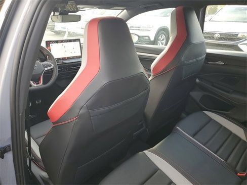 New 2026 Volkswagen GTI SE image 9