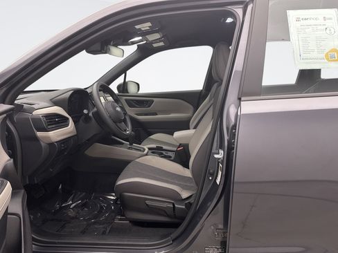 Used 2025 Subaru Forester image 11